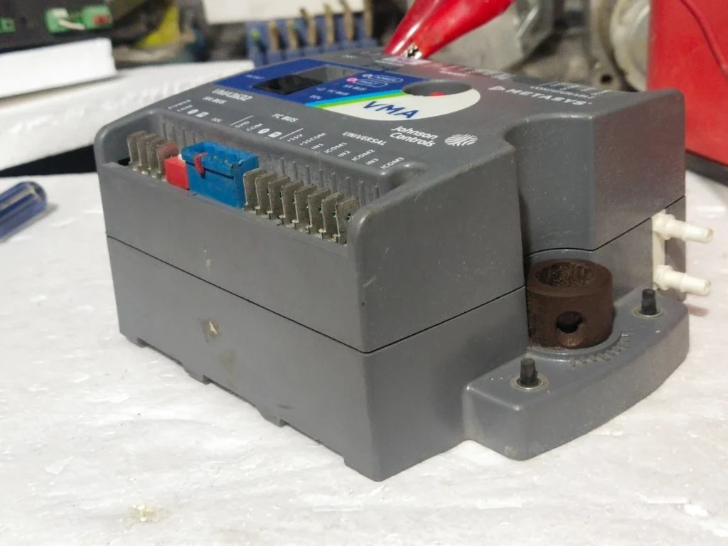 Johnson Control VMA1632 Programmable Digital Controller PLC DCS Transducer