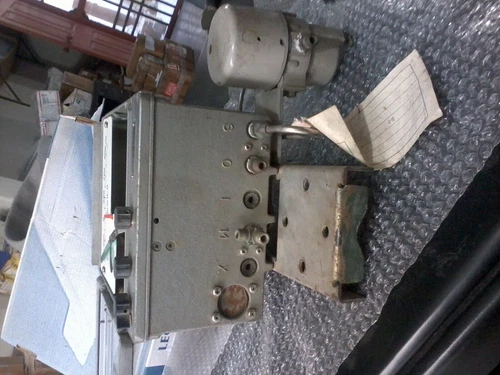 Hitachi DIB44 Pneumatic .2 to 1kg Indicating Controller Transmitter Transducer
