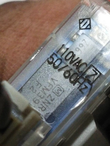 SMC SY9140 5Port Solenoid Valves 110VAC Base 1/2 Inch Controller Transducer