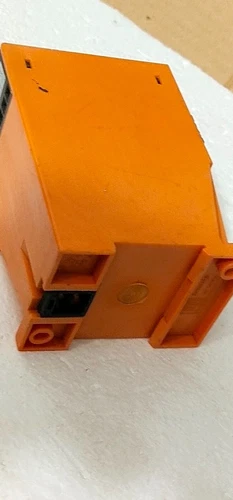 IFM Electronic AZ 33-B Standstill monitor A300 Meter Transducer Transmitter