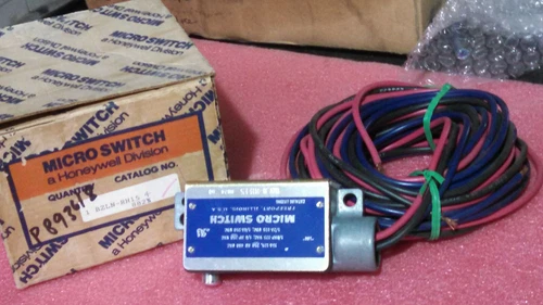 Yamatake BAF1-2RN2 BZF1 DTF2 GLAC01C ELS400B BZLN-RH15 Micro Limit Switch