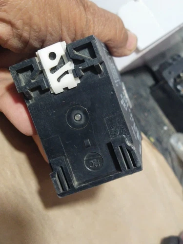 Schmersal AZR31S1-24VDC Standstill Monitor Fail Safe e.m.f PLC Transmitter