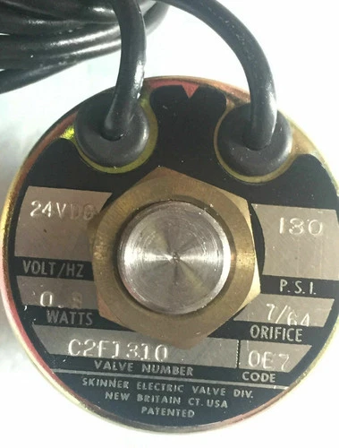 Skinner Solenoid Valve C2FJ310 130 PSI 24VDC 7/64 Transmitter Transducer