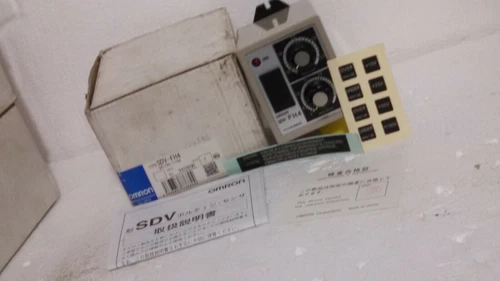 Omron SDV-FH4 FL6 FH6 LG2-DB Voltage Sensor Controller Transducer Transmitter