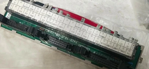 Omron PLC XW2B-40J6-2B SRT2-OD16 SRT2-ID16 SRT2-OD04 Controller Transmitter