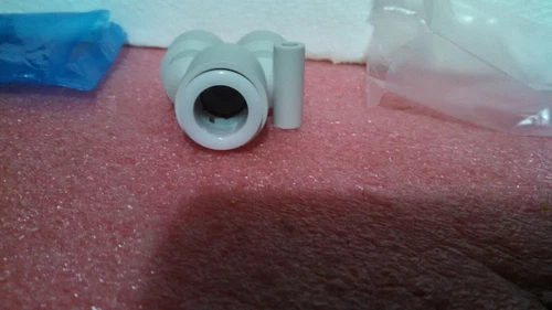 SMC KQU10-12 Y Tube-to-Tube Adapter 10 /12 mm Transducer Transmitter