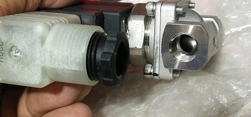 SMC VXZ2232G 2Port 1/4 Inch 220V SS Solenoid Media Valve Transducer Transmitter