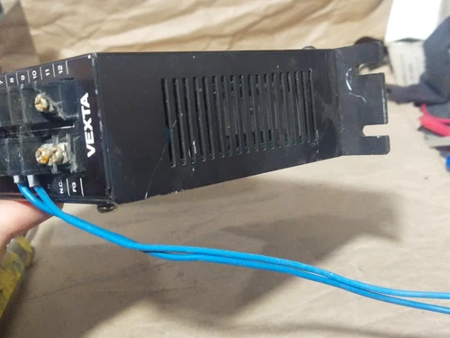 Oriental Vexta FBLD120CW Brushless DC Motor Drive 120W Controller Transmitter