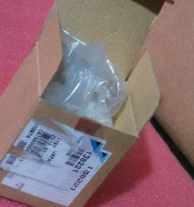 Daikin P/No 138221 Piston Compressor Transducer Transmitter Controller
