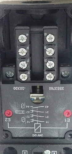 Siemens 3SE3 760 Safety Position Switch 24VD Lock Actuator Controller Transducer
