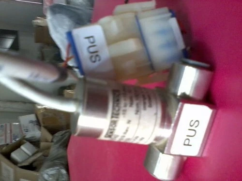 ensor Technics -15 to 15psi 100mV 10V Pressure Sensor Transducer Transmitter