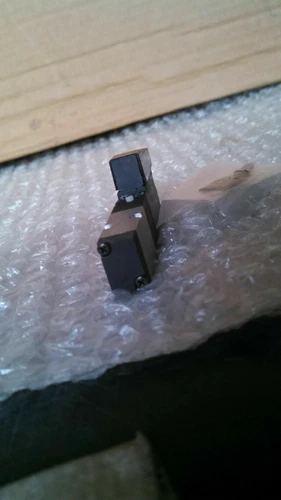 Festo 30220 Solenoid Valve MZH-5/2-1,5-L-LED 24vdc Phenumatic Transmitter