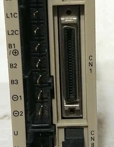 Yaskawa SGDV-R70A01A Motor Drive 50W 3Ph 230V Servopack Controller Transmitter